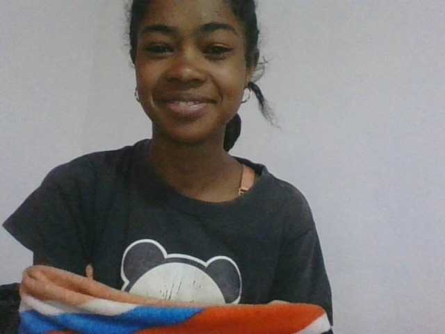 Phaniah1a live cam on BongaCams