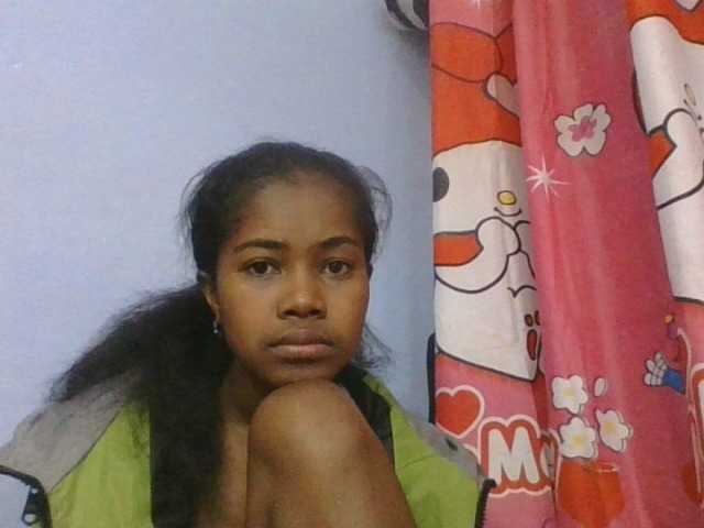 Phaniah1a live cam on BongaCams