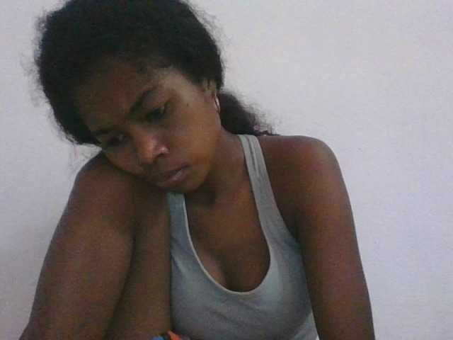 Phaniah1a live cam on BongaCams