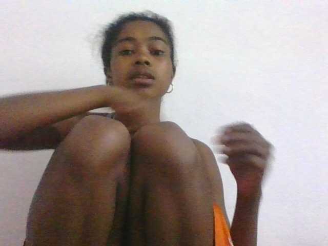 Phaniah1a live cam on BongaCams