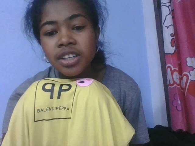 Phaniah1a live cam on BongaCams