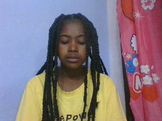 Phaniah1a live cam on BongaCams