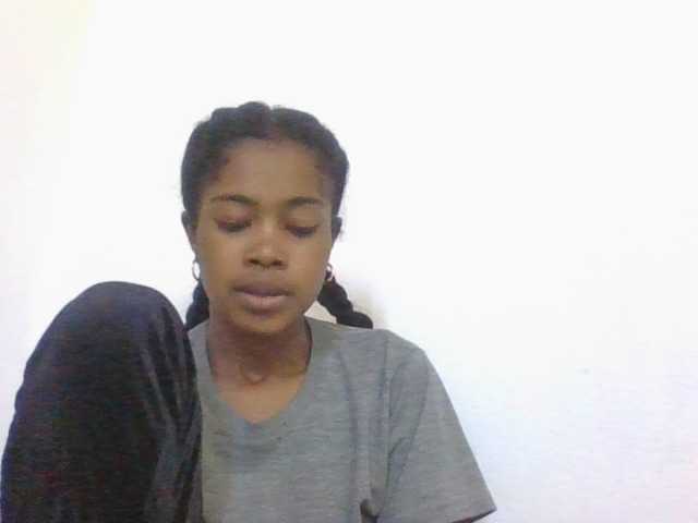 Phaniah1a live cam on BongaCams