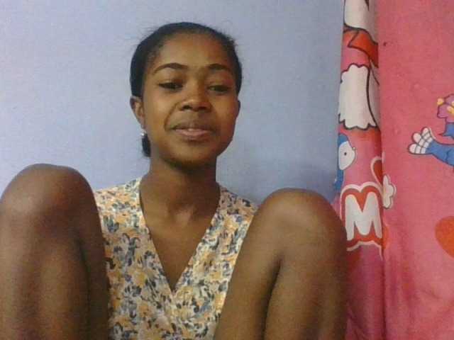 Phaniah1a live cam on BongaCams