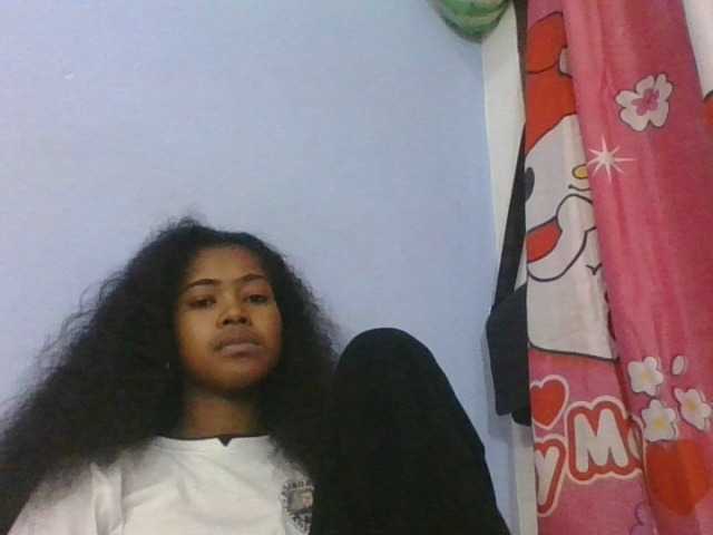 Phaniah1a live cam on BongaCams