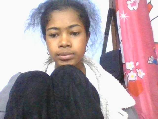 Phaniah1a live cam on BongaCams
