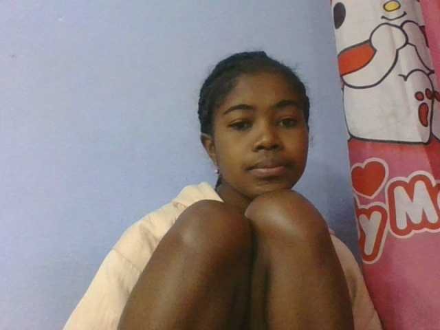 Phaniah1a live webcam show