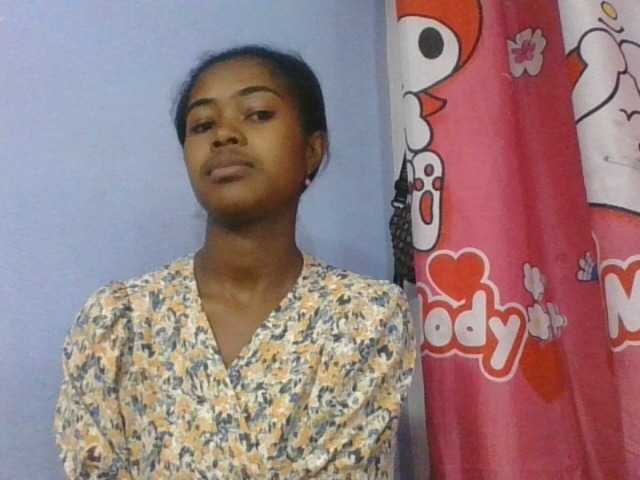 Phaniah1a live cam on BongaCams