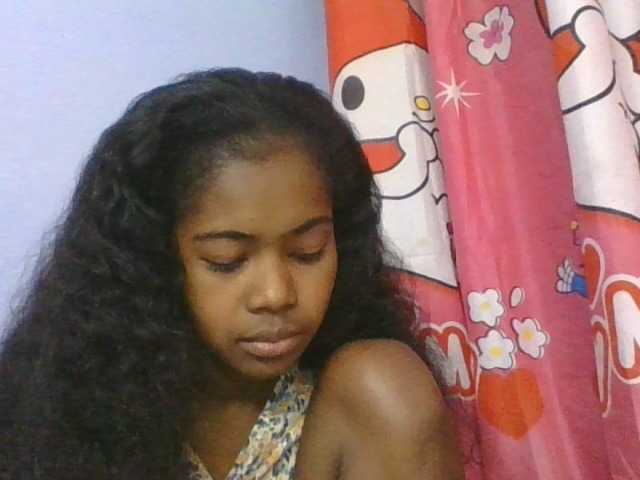 Phaniah1a live cam on BongaCams