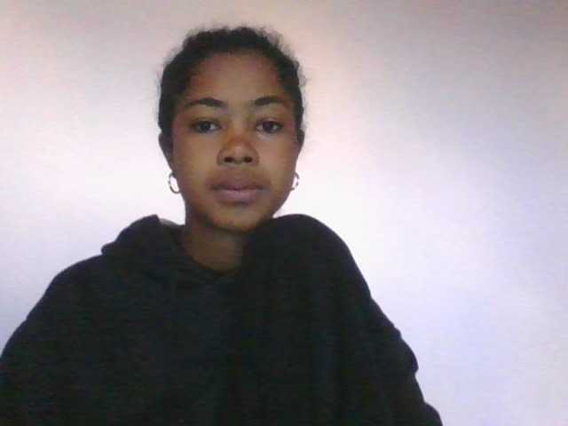 Phaniah1a live cam on BongaCams