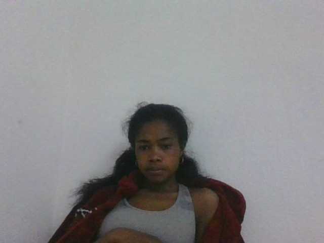 Phaniah1a live cam on BongaCams