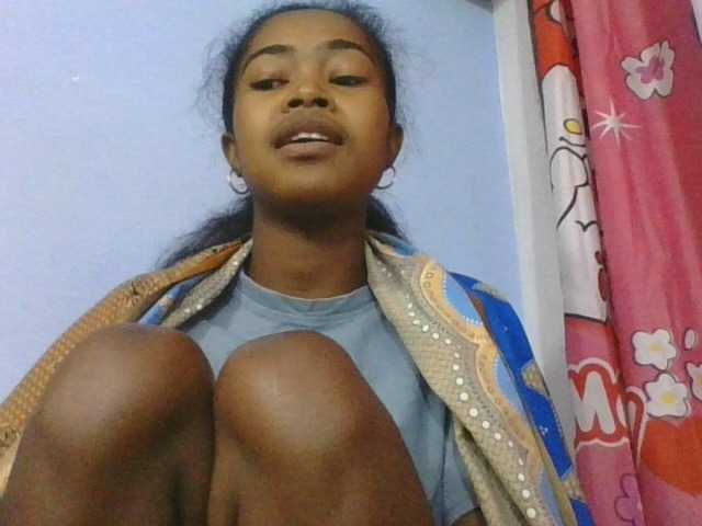 Phaniah1a live cam on BongaCams