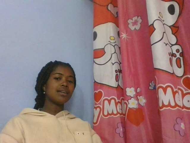Phaniah1a live cam on BongaCams