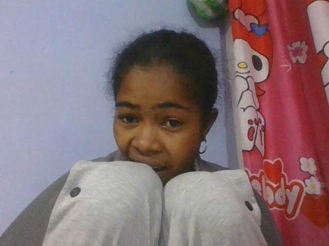 Phaniah1a live cam on BongaCams