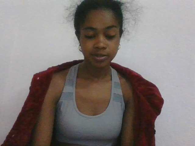Phaniah1a live cam on BongaCams