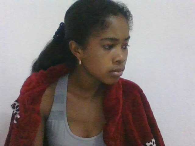 Phaniah1a live cam on BongaCams