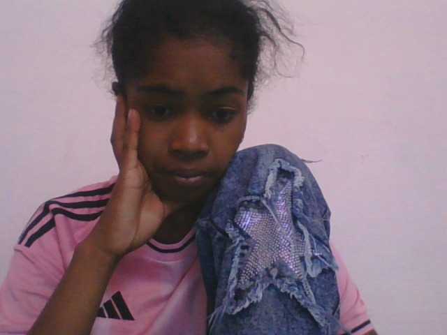 Phaniah1a live cam on BongaCams