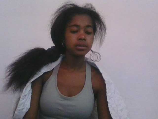 Phaniah1a live cam on BongaCams