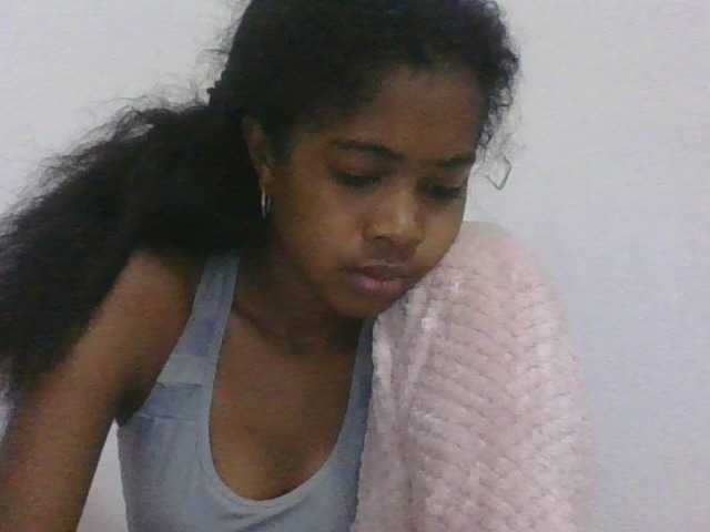 Phaniah1a live cam on BongaCams