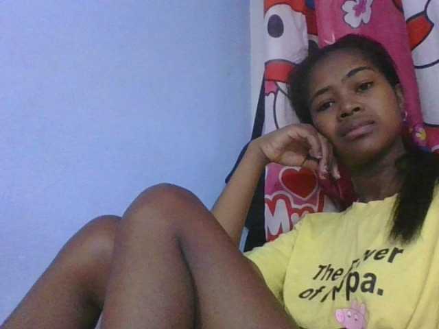 Phaniah1a live cam on BongaCams