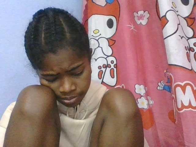Phaniah1a live cam on BongaCams