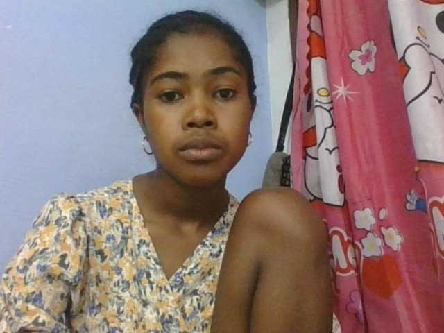 Phaniah1a live cam on BongaCams