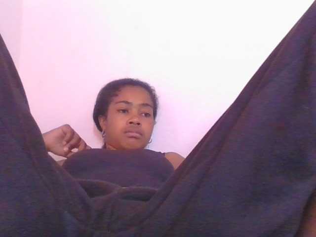 Phaniah1a live cam on BongaCams