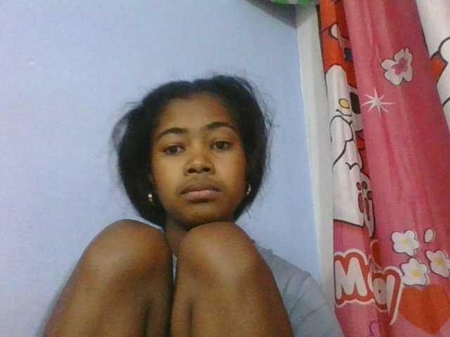 Phaniah1a live cam on BongaCams