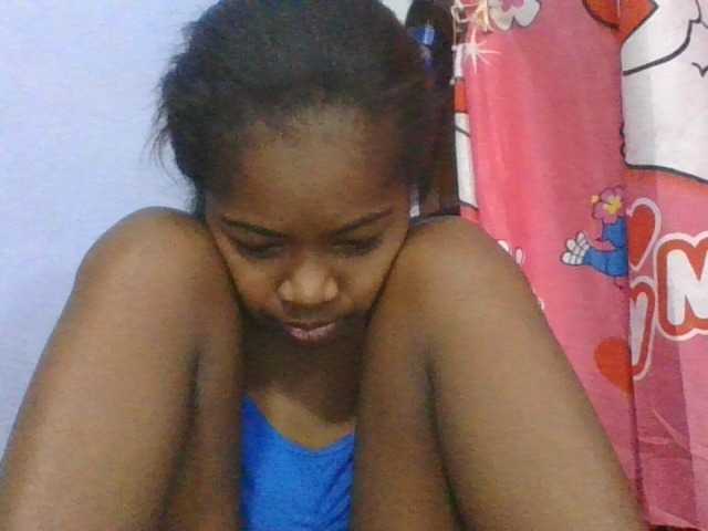 Phaniah1a live cam on BongaCams