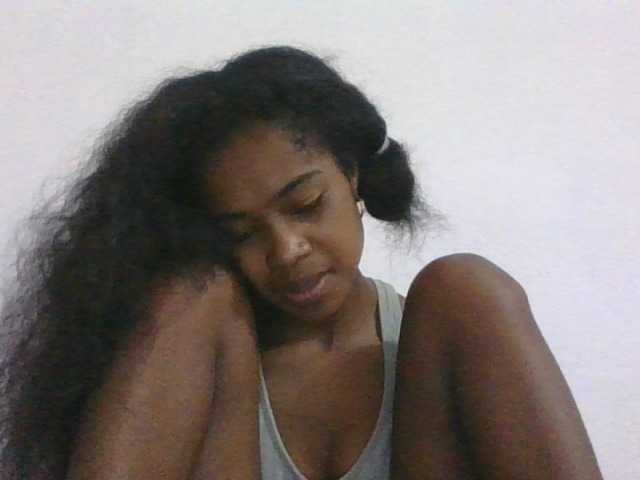 Phaniah1a live cam on BongaCams