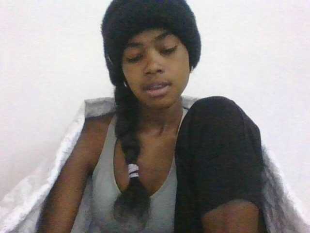Phaniah1a live cam on BongaCams