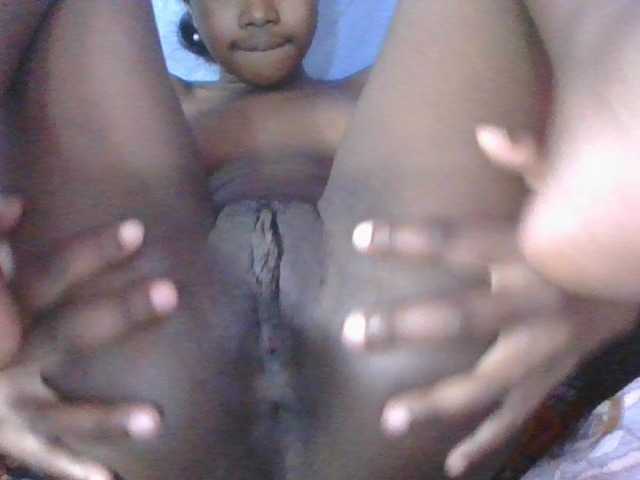 Phaniah1a live cam on BongaCams