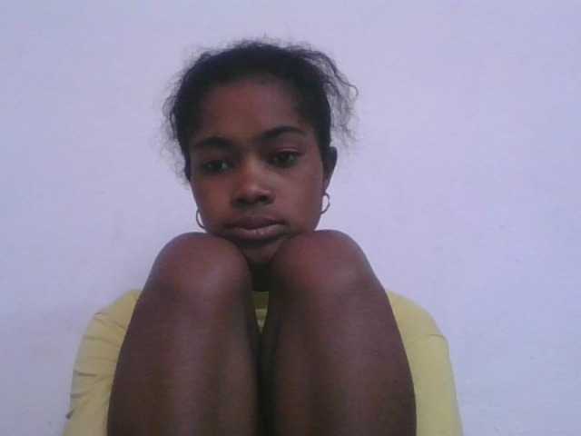 Phaniah1a live cam on BongaCams