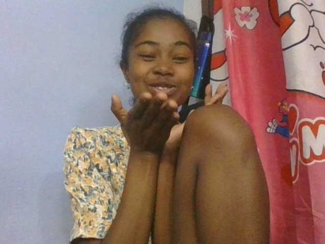 Phaniah1a live cam on BongaCams