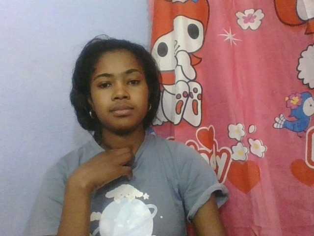 Phaniah1a live cam on BongaCams
