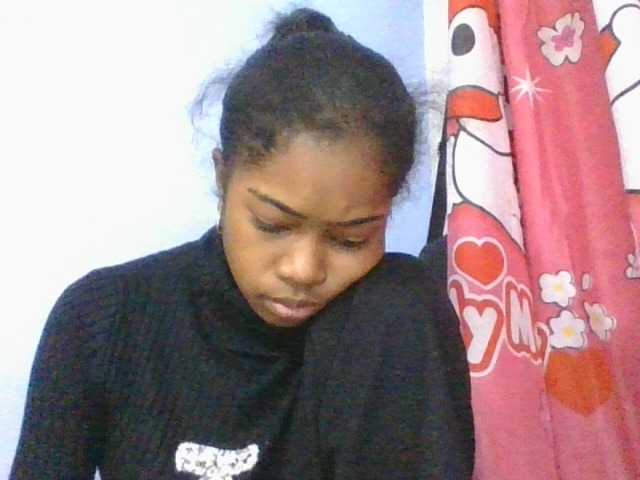 Phaniah1a live cam on BongaCams