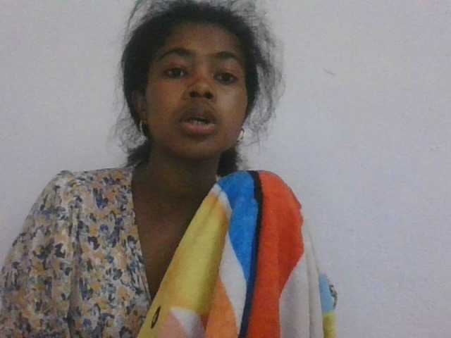 Phaniah1a live cam on BongaCams