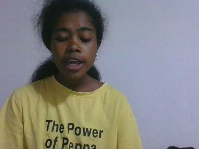 Phaniah1a live cam on BongaCams