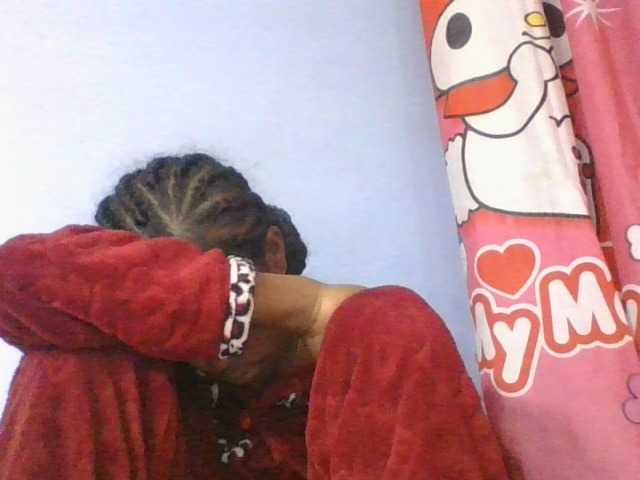 Phaniah1a live cam on BongaCams