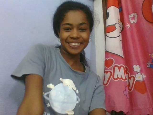Phaniah1a live cam on BongaCams