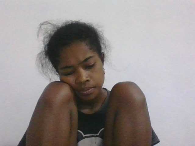 Phaniah1a live cam on BongaCams
