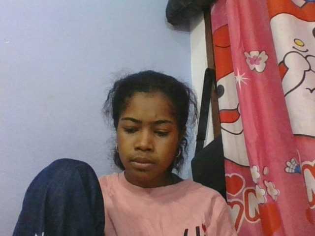 Phaniah1a live cam on BongaCams