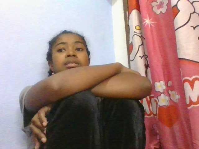 Phaniah1a live cam on BongaCams