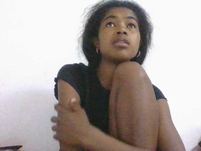 Phaniah1a live cam on BongaCams