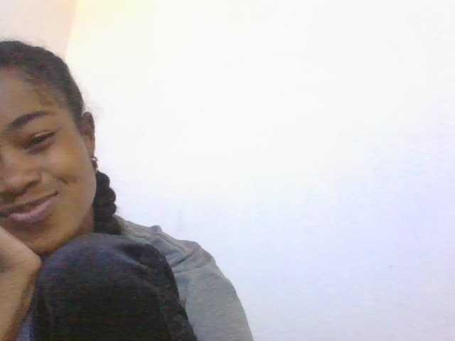 Phaniah1a live cam on BongaCams