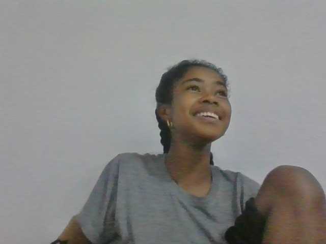 Phaniah1a live cam on BongaCams