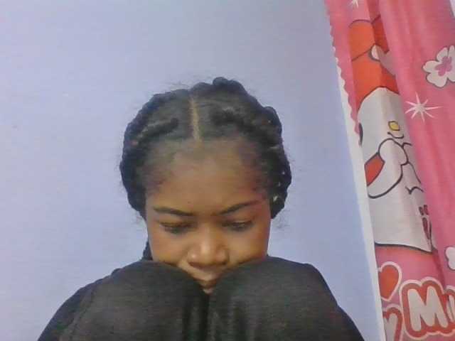 Phaniah1a live cam on BongaCams