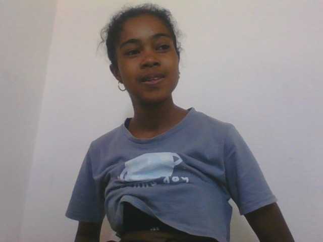 Phaniah1a live cam on BongaCams
