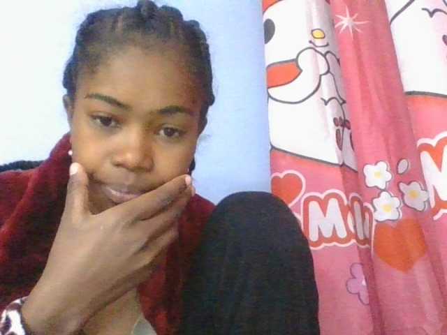 Phaniah1a live cam on BongaCams