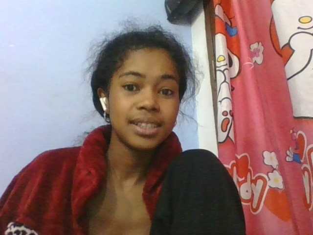 Phaniah1a live cam on BongaCams